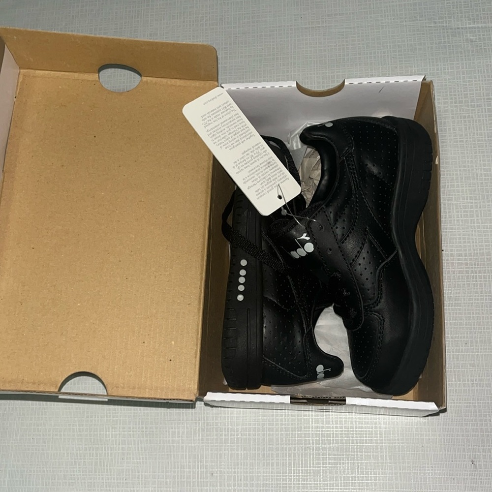 Toddler boys sz 11.5 shoes sneakers black athletic new booties leather upper